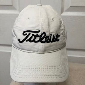 NWOT Titleist Men’s Golf Hat, White with Black Interior, One Size